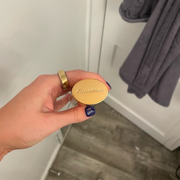 Charlotte Tilbury Airbrush Flawless Foundation with N2 - Picture 4 of 5